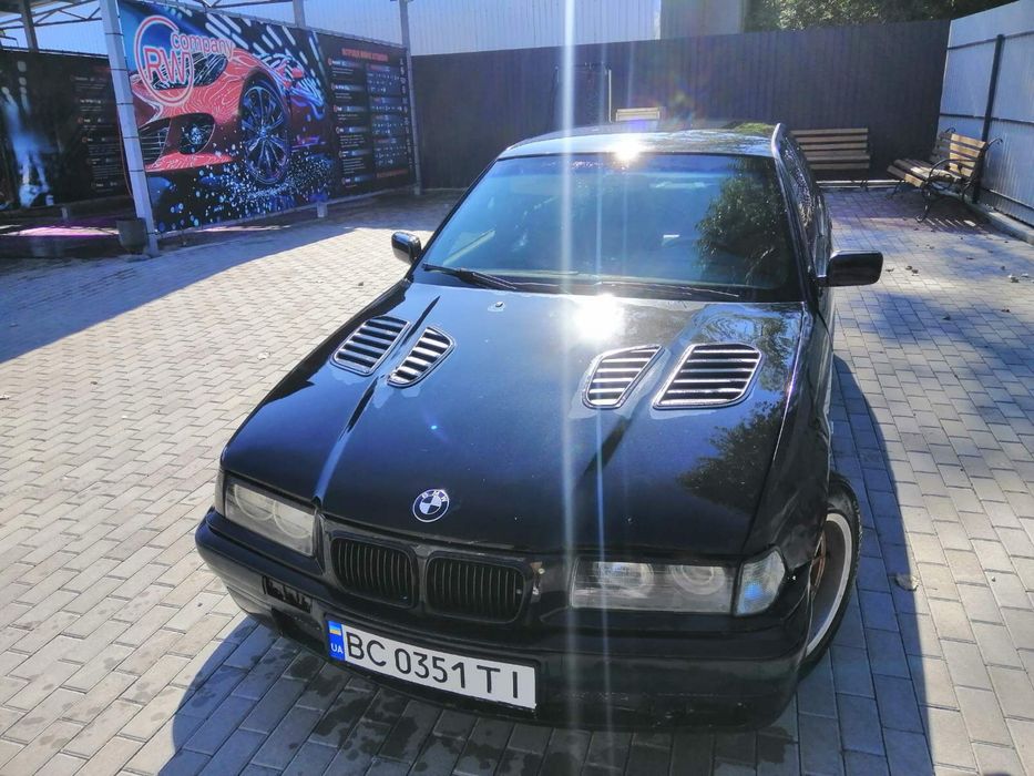 BMW           e36
