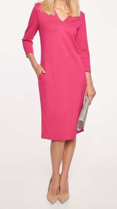 Fuksjowa prosta sukienka z kieszeniami Quiosque ,rozmiar 38