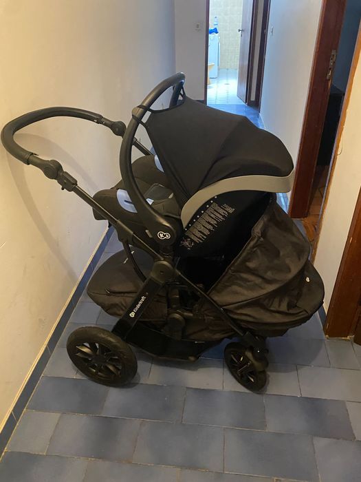 Carinho de bebé como novo