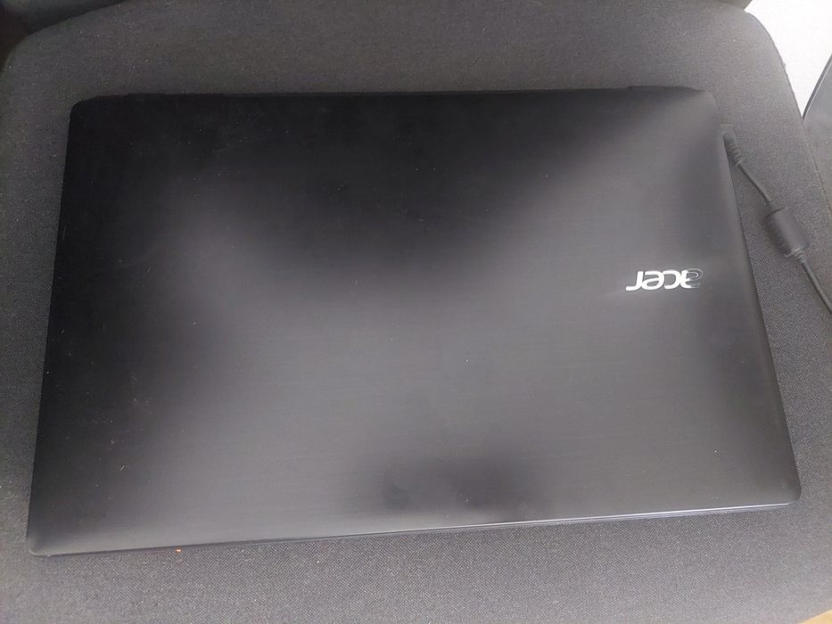 Computador portátil laptop Acer aspire e5