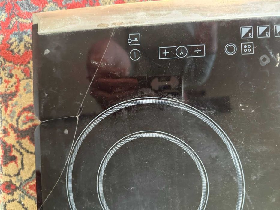 Варочна поверхня Hotpoint Ariston