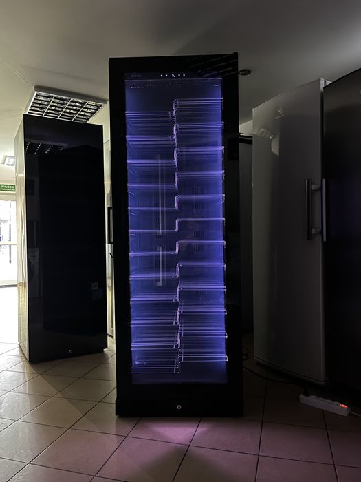 *Nowa Profesjonalna Winiarka Temptech CPRO1800S*