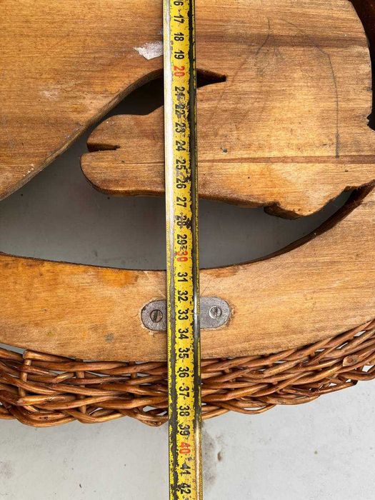 Резная вешалка 51*39см / Вешалка для одежды / Ключница /  из дерева