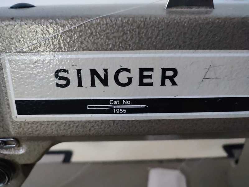 Máquina Industrial Singer 591