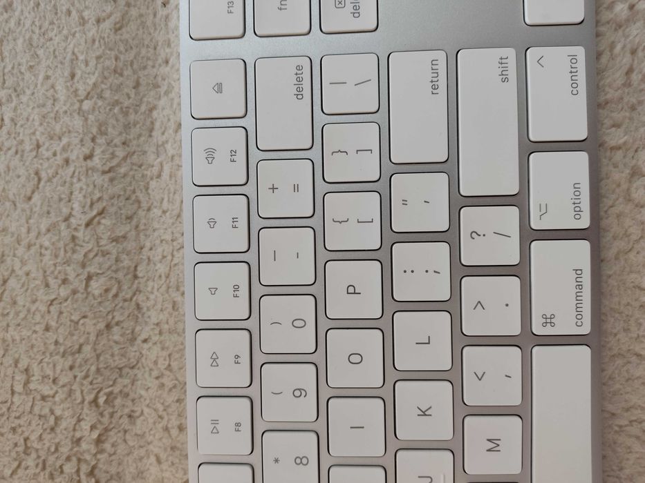 Teclado Apple Sem Fio Layout Americano (semi novo)