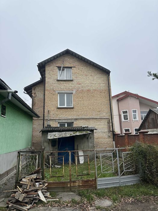 Продається приватний будинок вулиця Городоцька Залізничний район.