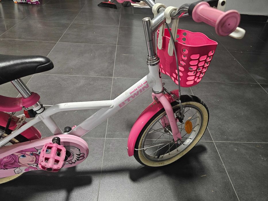 Bicicleta criança/menina - metade do preço