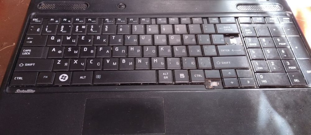 Toshiba c660 повністю в робочому стані