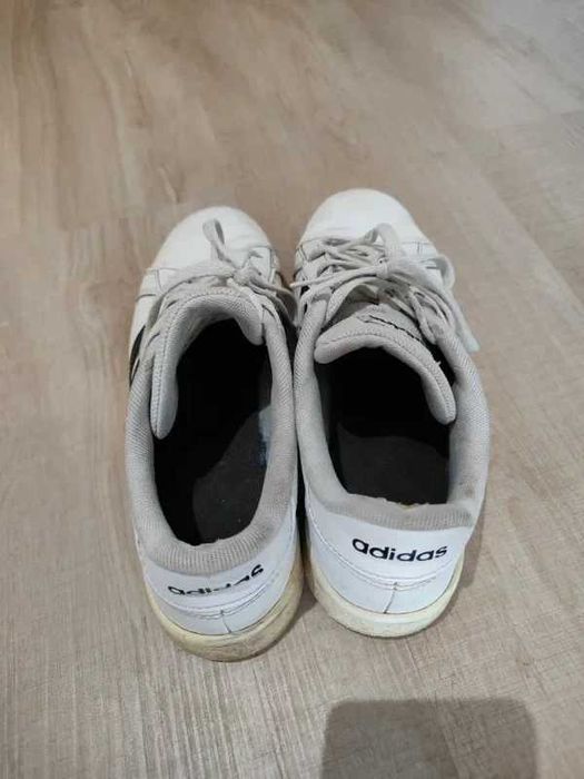 Lote 3 Pares de Ténis: New Balance e Adidas (Tam. 38)