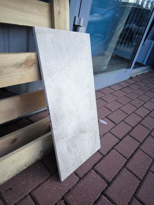 Płytki Marmur Lilia Polerowane