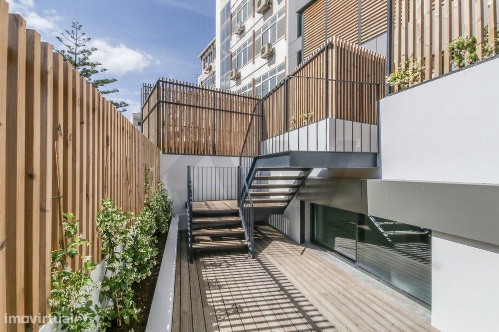 T1 Duplex para Arrendamento em Lisboa | Terraço, Jardim e Estacionamen