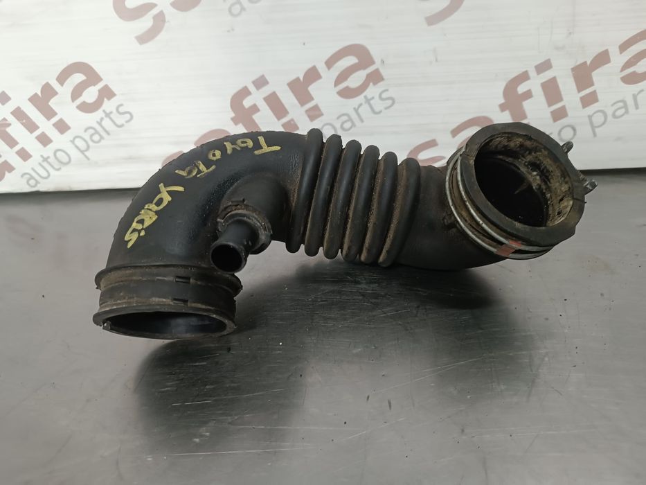 Tubo de Admissão TOYOTA YARIS - 17881-21010