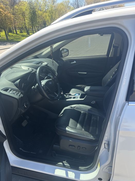 Ford Escape Titanium