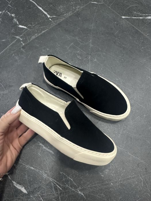 Лофери кеди ZARA