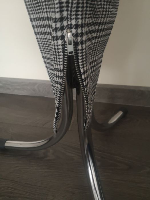 Spodnie 7/8 nowe rozm 42 F&F