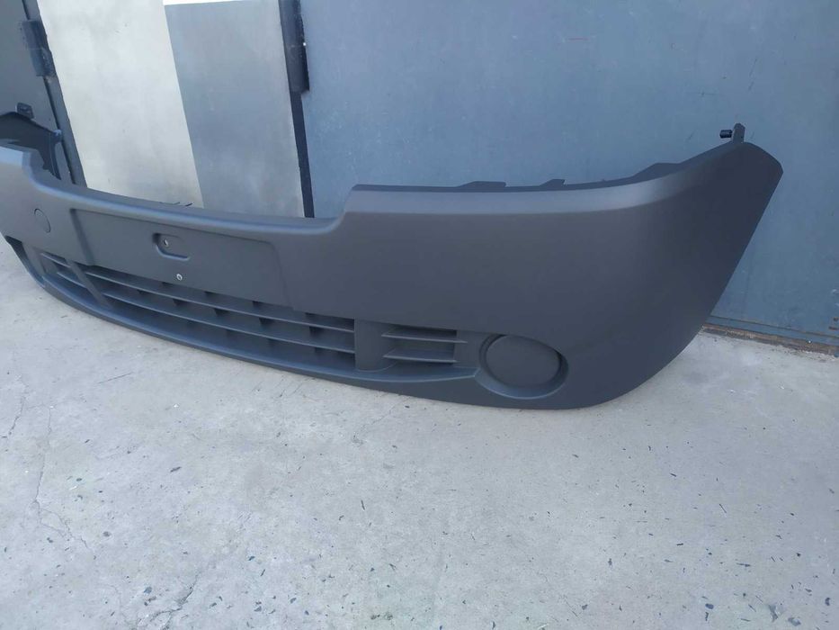 Бампер  Renault Trafic Трафік Opel Vivaro Віваро  2001-2015