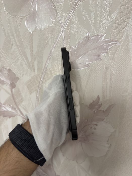 iPhone 16 Pro 128 GB Гарний