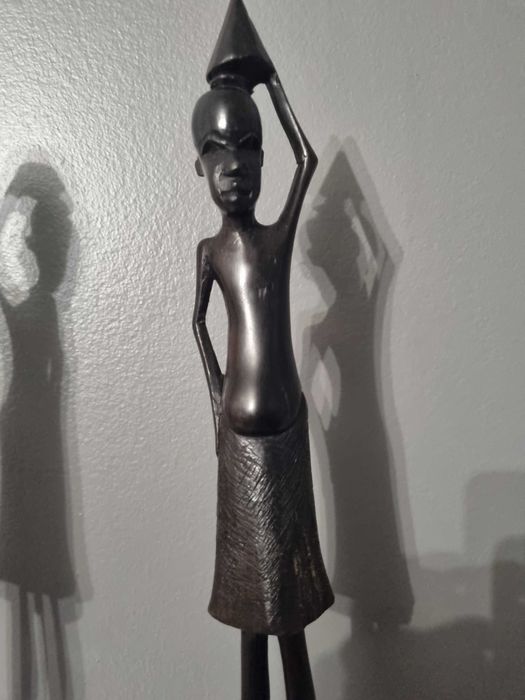 Estatuas de estilo africano