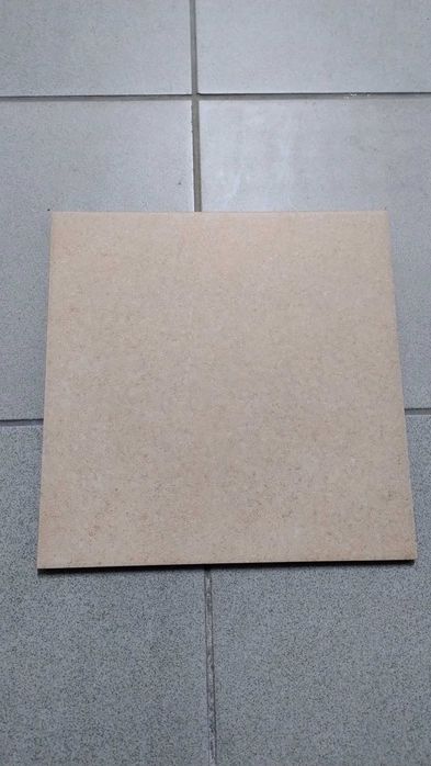 Płytki gresowe 30x30 beżowe 4 opakowania (6,48m2)