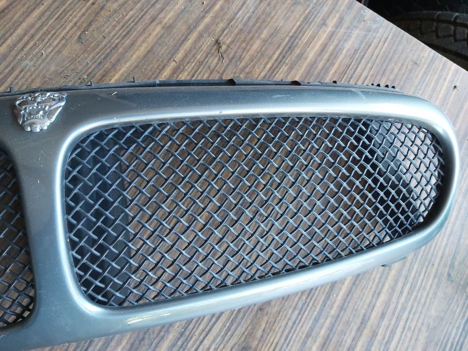 Atrapa Grill Jaguar X-Type