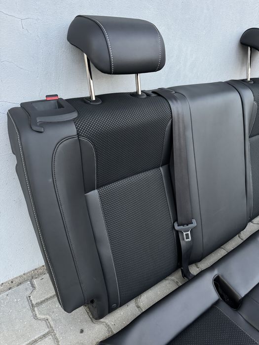 Kanapa tył Opel Astra J IV Gen. OPC GTC oparcie tylne fotele siedzenia