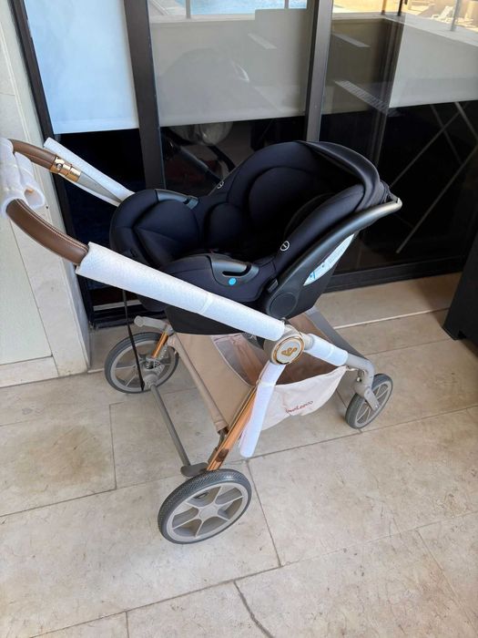 carrinho de bebê novo trio