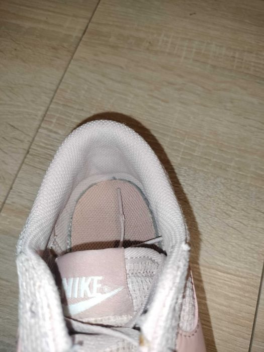Buty sneakersy różowe Nike rozm. 40,5