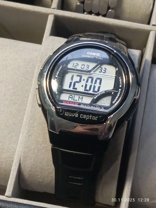 Zegarek Casio WV 58U Multi Band 5 ILLUMINATOR