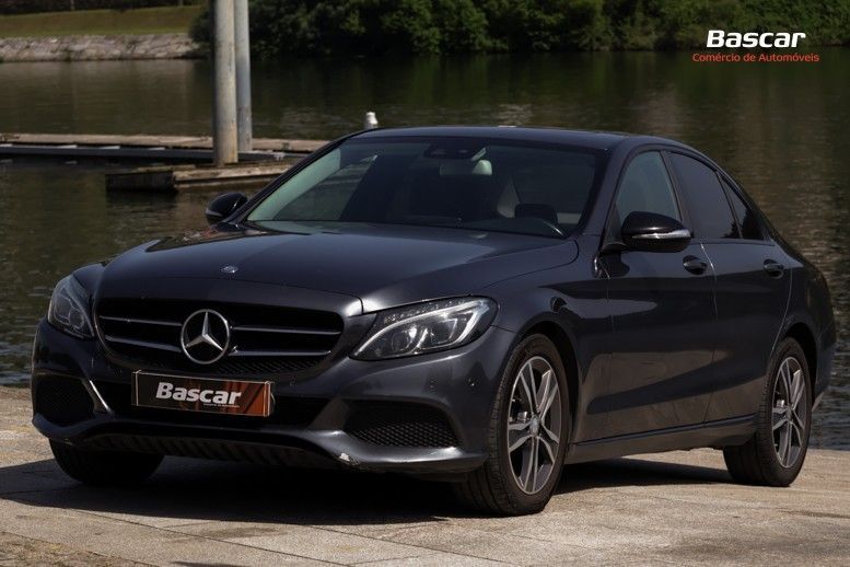Mercedes-Benz C 300 BlueTEC Hybrid Avantgarde