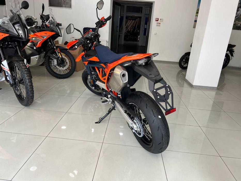 Мотоцикл KTM 690 SMC R