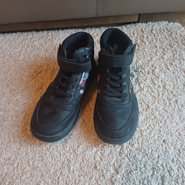 Buty jesienne dla dziewczynki