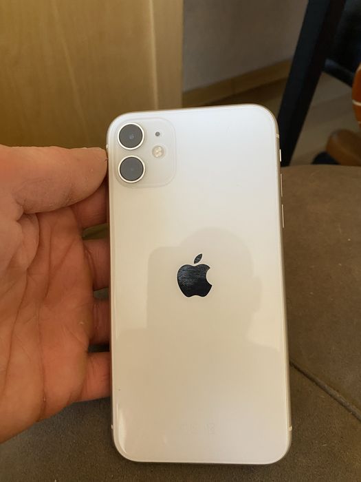 Sprzedam iPhone 11