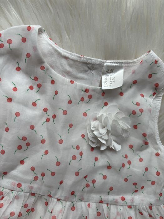 Sukienka wisienki hm 74