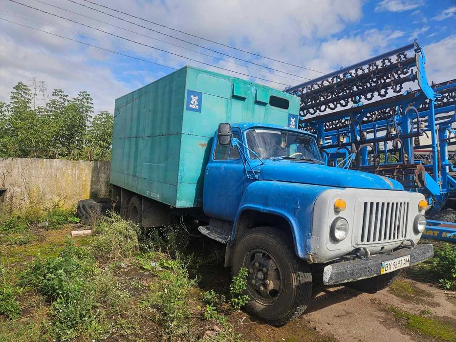 Автомобіль вантажний фургон ГАЗ-52