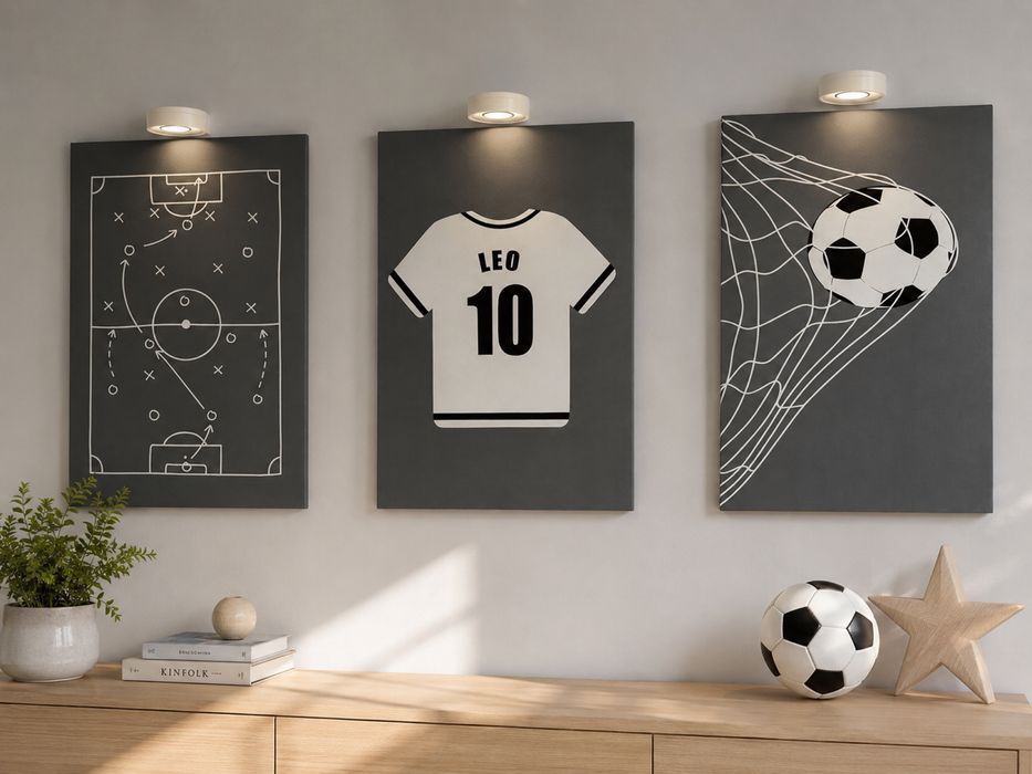 3 obrazy piłkarskie do pokoju dziecięcego 50x70 Leo
