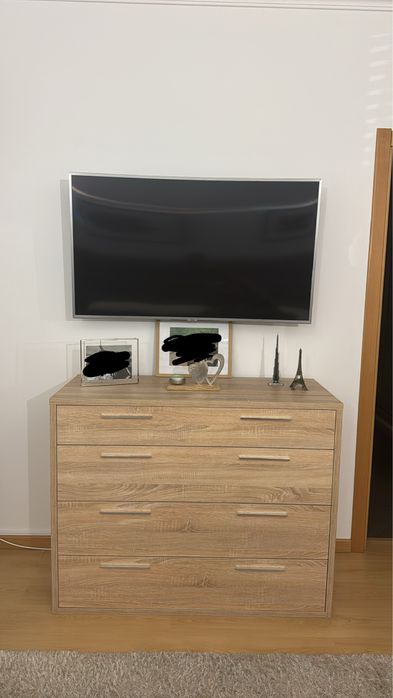 Cómoda (ótimo estado, nova)