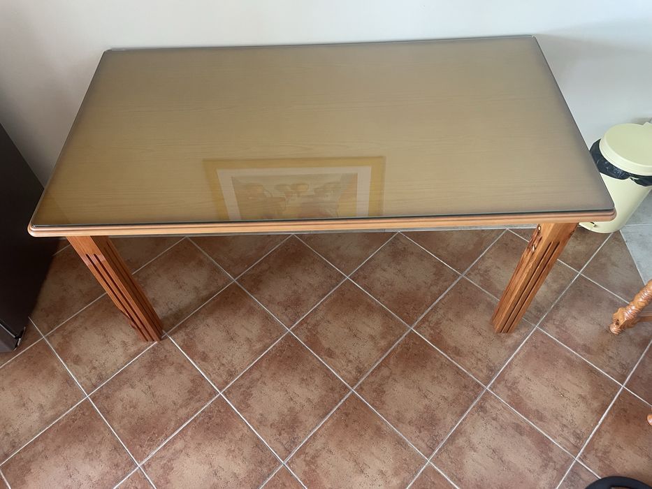 Solid wood quality table + 4 chairs64585241084035122