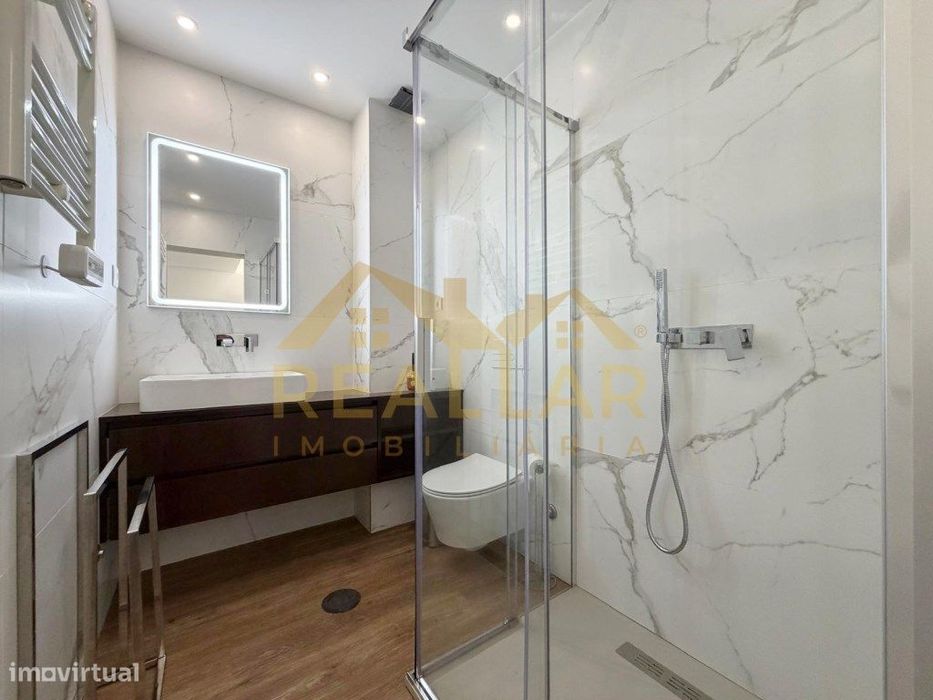 T1 de Luxo na Póvoa de Varzim - Condominio fechado com Piscina