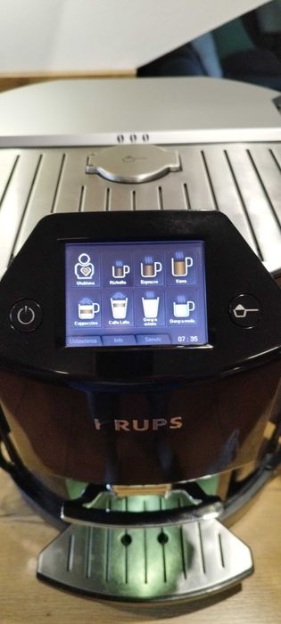 Ekspres do kawy KRUPS EA9010 barista