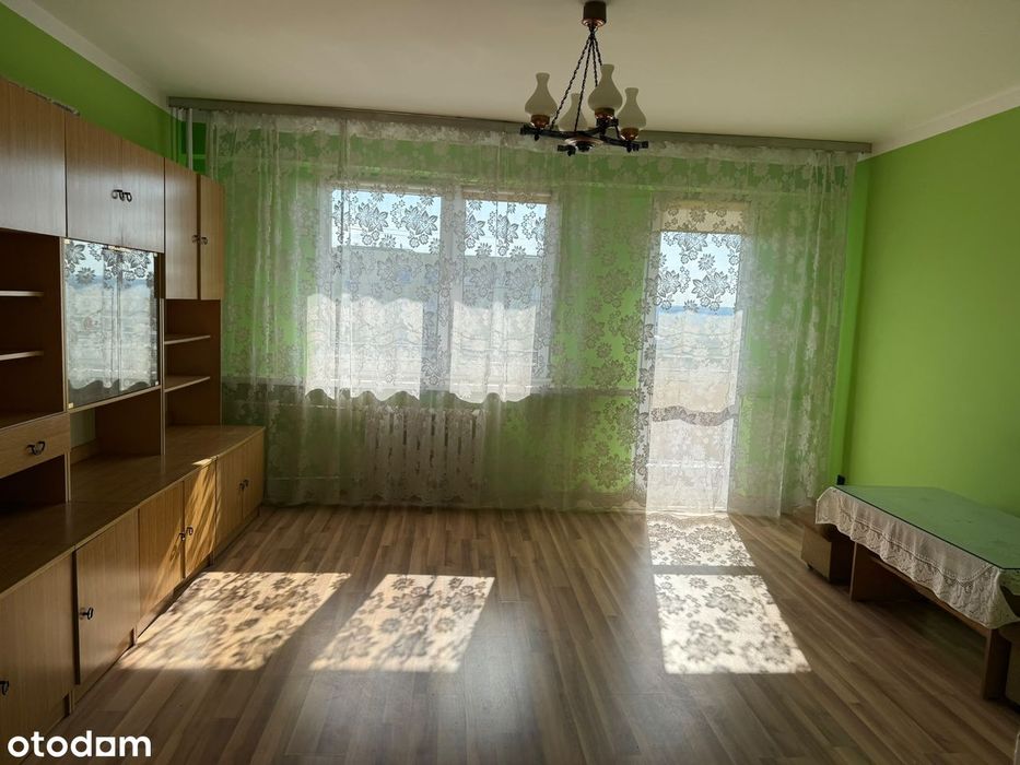 Przestronne mieszkanie z balkonem na 10. piętrze