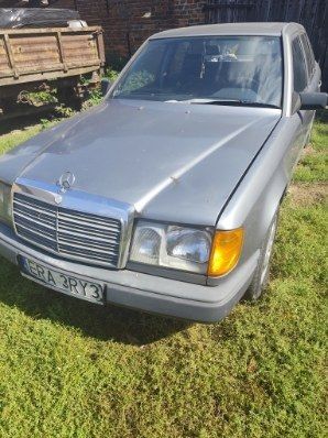 Mercedes W 124 2.5D 87r silnik dzwon do poprawy blacharka