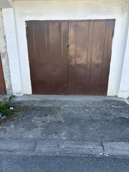 Garaż 7 od brzegu