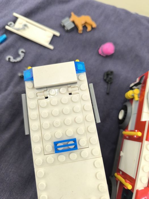 Lego viaturas / figuras