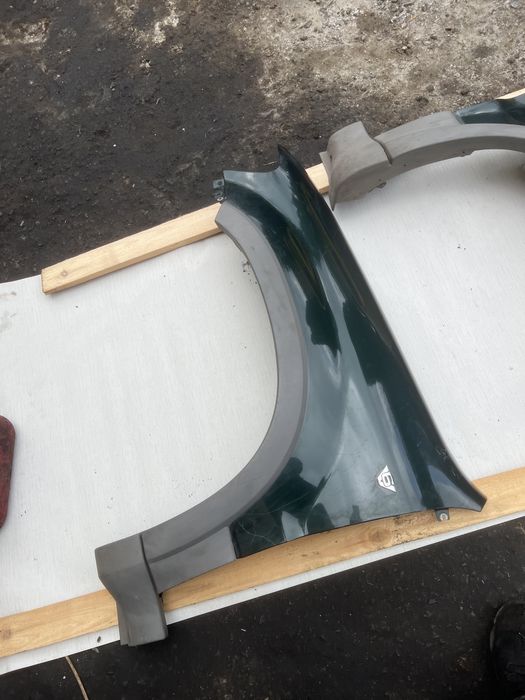 Крыло форд эскейп ford escape 2002 год