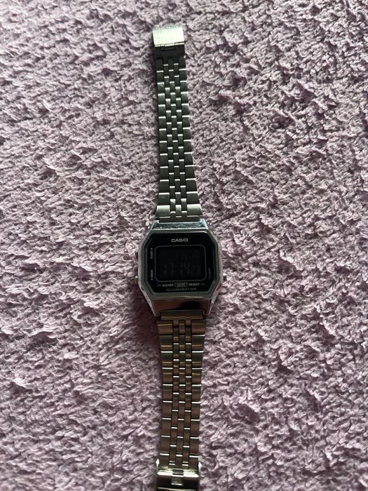 Часи наручні -Casio LA680W (модуль 3284) — популярна “ретро” модель