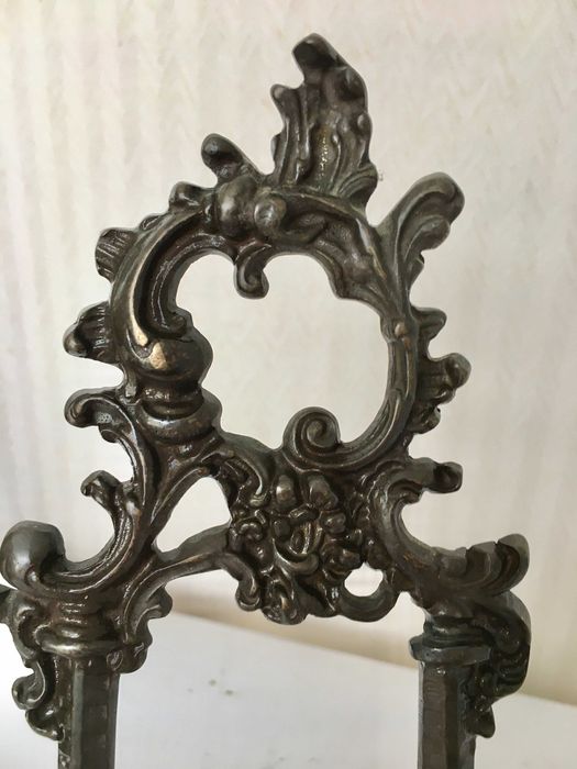 Декоративна підставка (мольберт) для тарілок, Франція