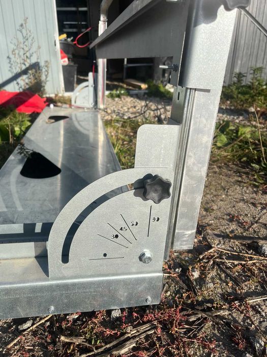 Gilotyna przecinarka do styropianu styroduru 132x25cm metalowa CNC 250W