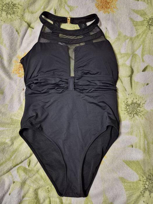 Прощається купальник на 46 розмір,стан новий,заміри можу надати додатк