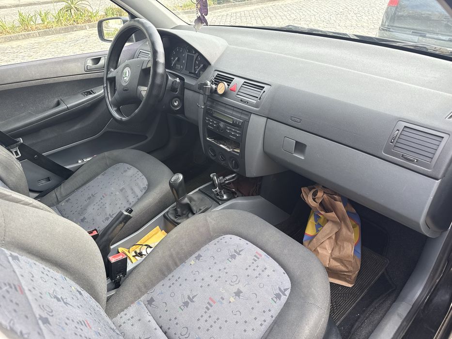 Skoda fabia  1.2 gasolina