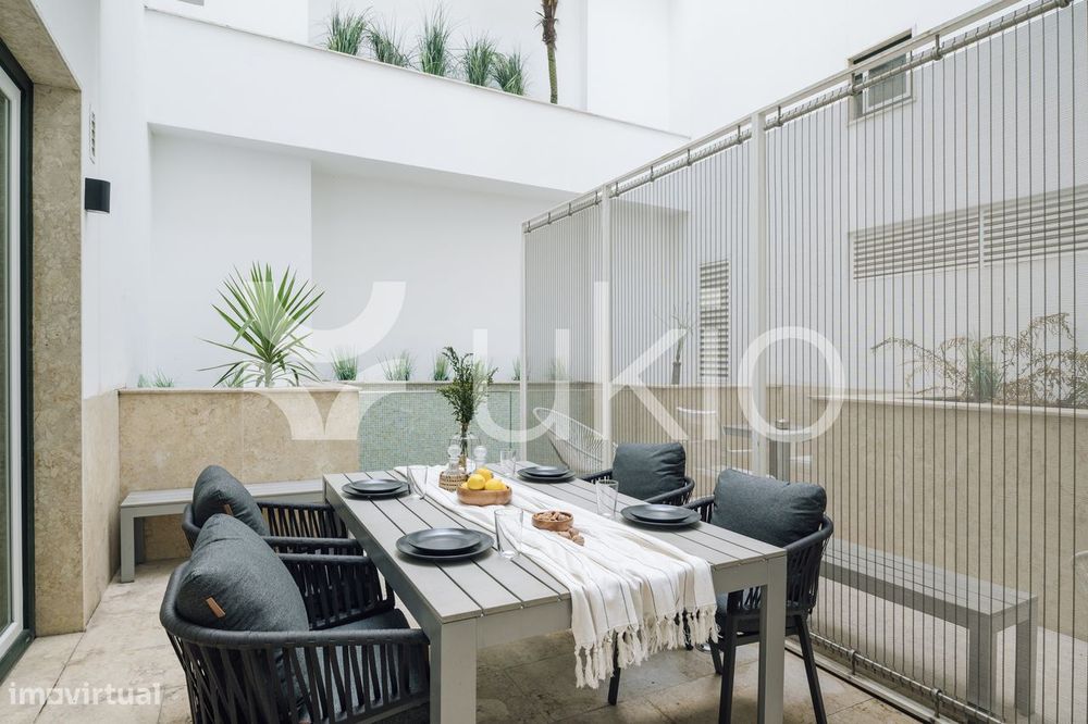 Apartamento T2 com terraço em Chiado